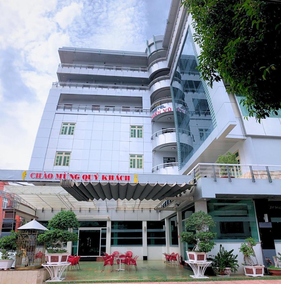 Tuan Vu Hotel Buon Ko Sir Kültér fotó